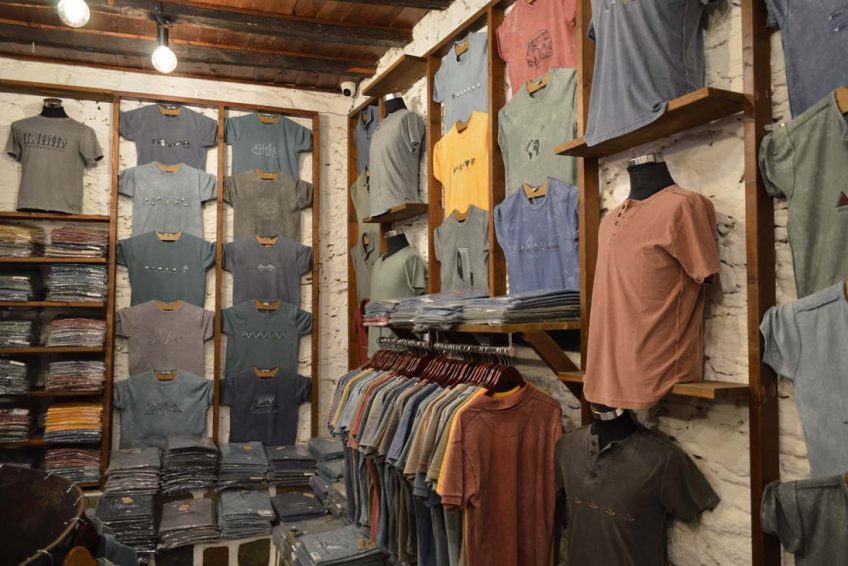 Modous shop t shirt
