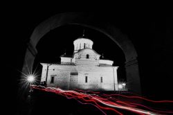 more-greece-light-black-and-white-architecture-white-night-photography-easter-greece-cyclades